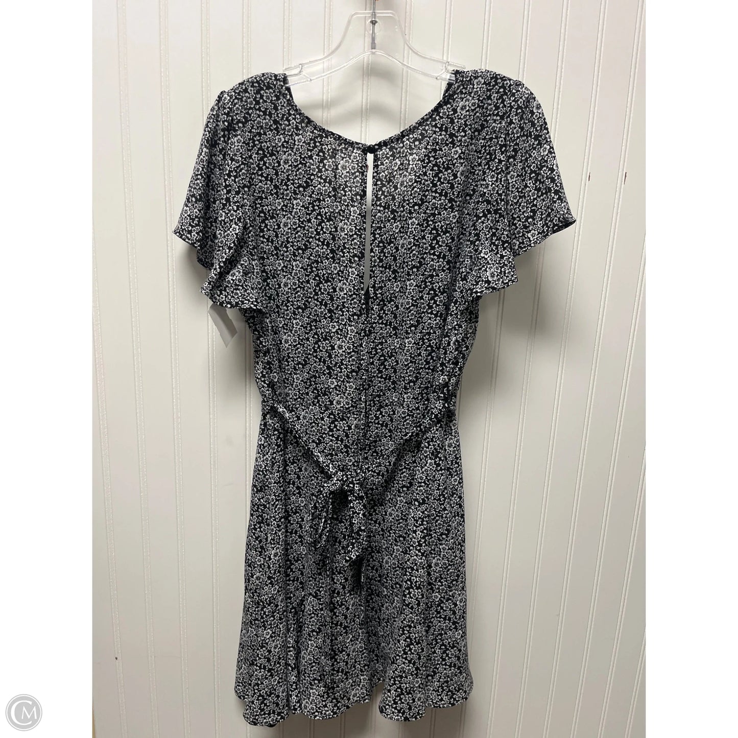 Dress Casual Short By Altard State In Black & White, Size: Xl