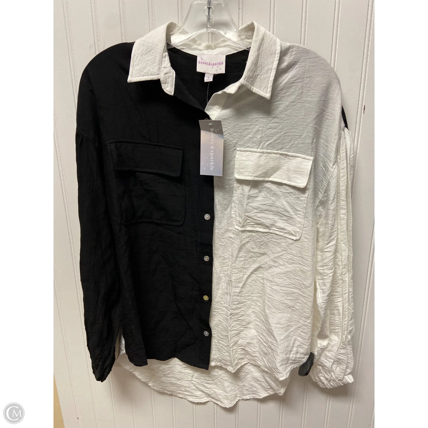 Top Long Sleeve By Clothes Mentor In Black & White, Size: S