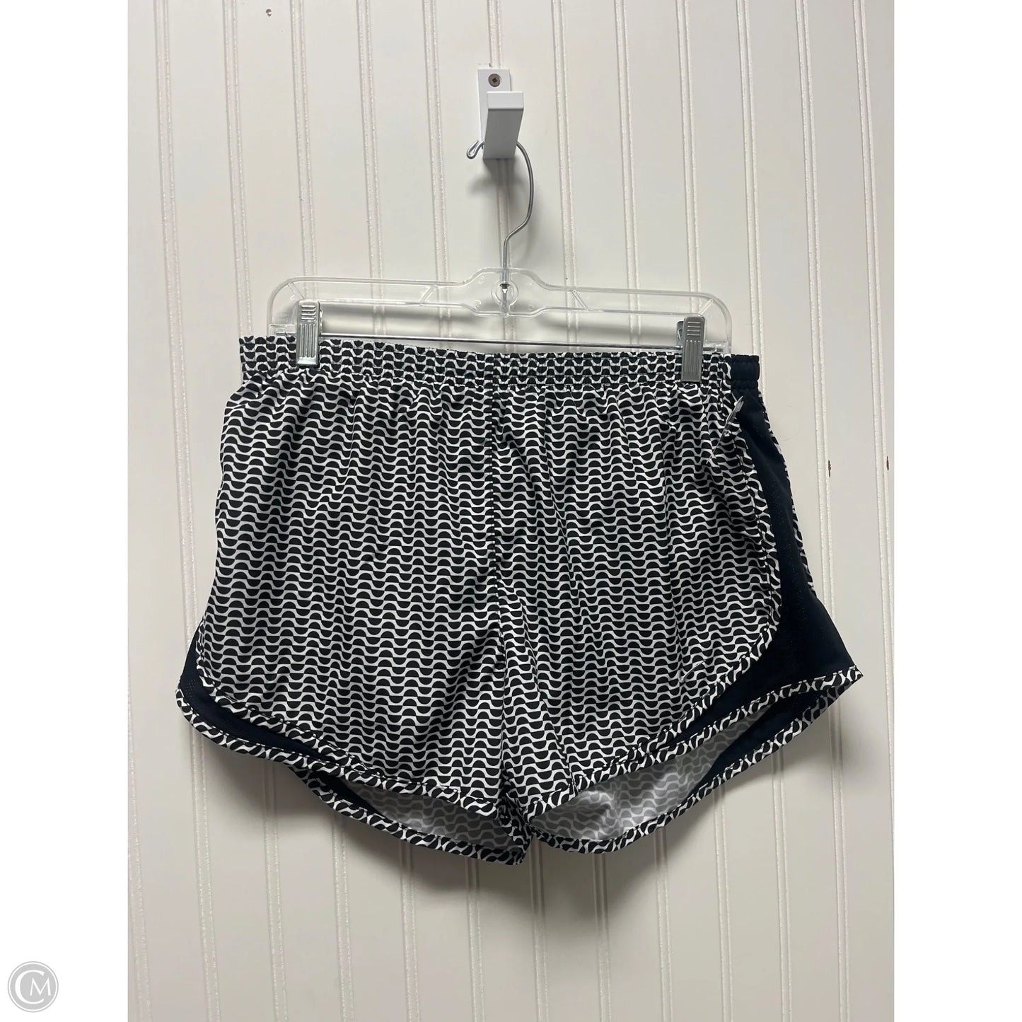 Athletic Shorts By Nike In Polkadot Pattern, Size: L