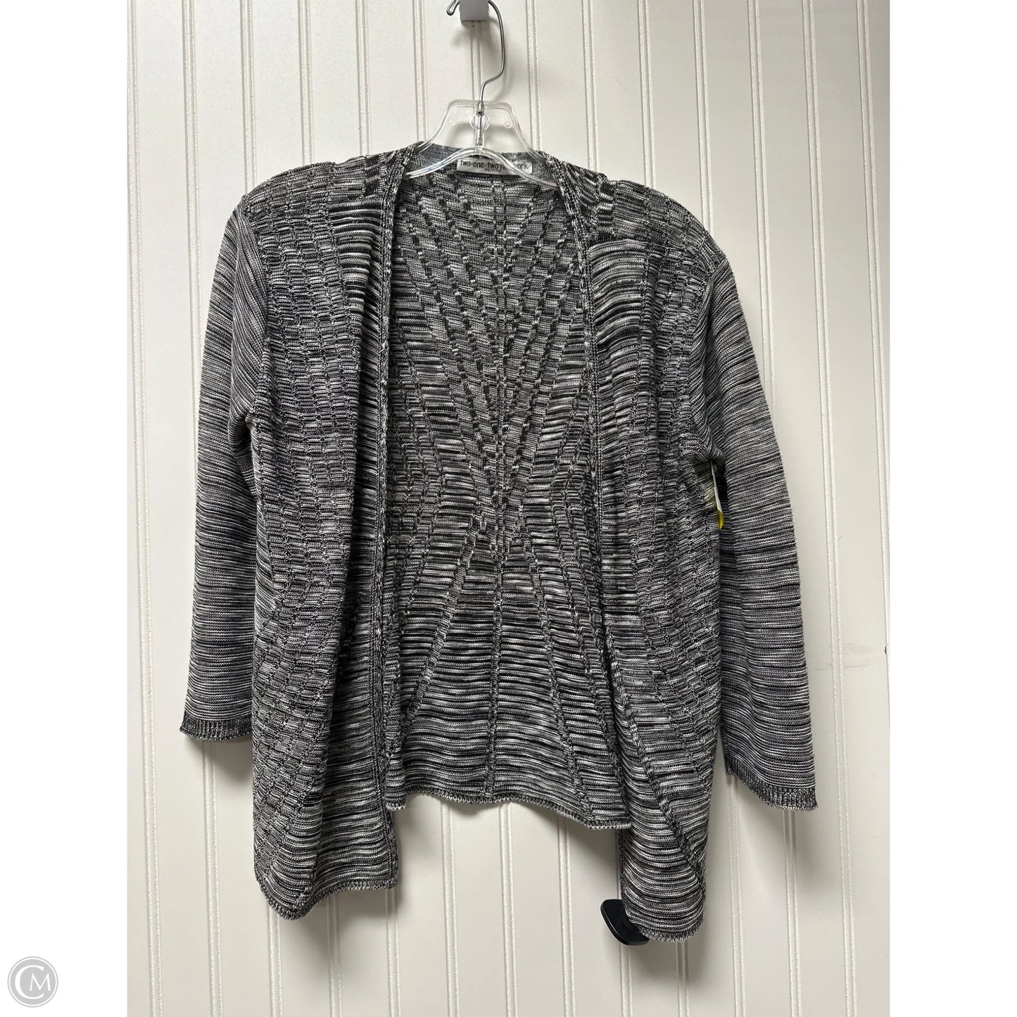 Cardigan By Clothes Mentor In Grey, Size: S