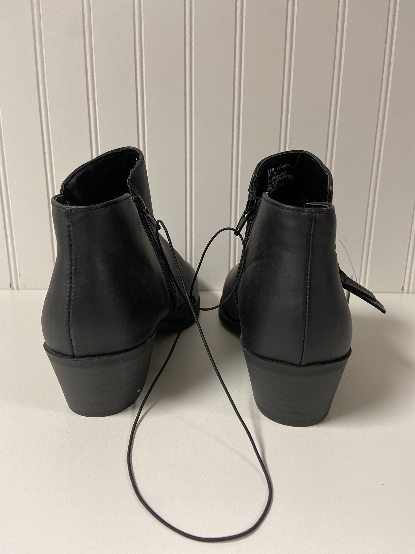 Boots Ankle Heels By Arizona Size: 8.5