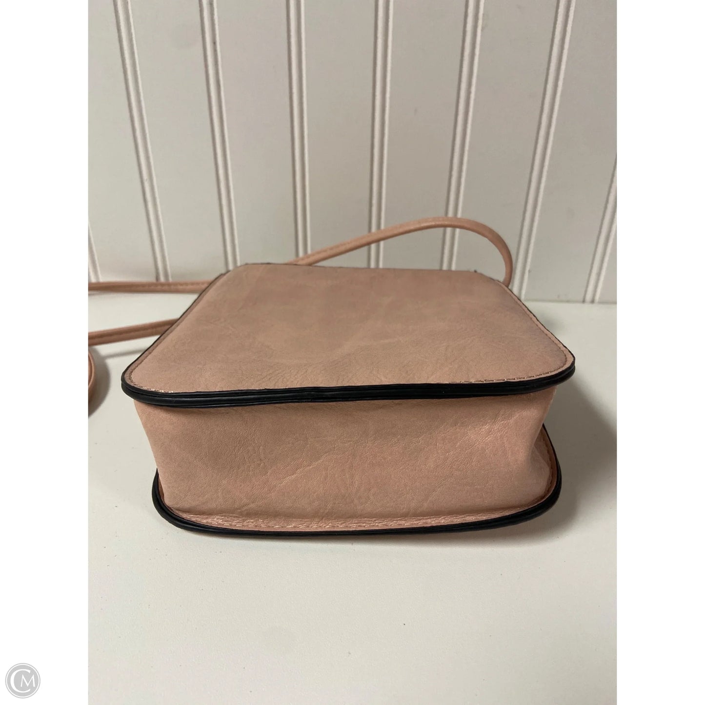 Crossbody By Clothes Mentor, Size: Small