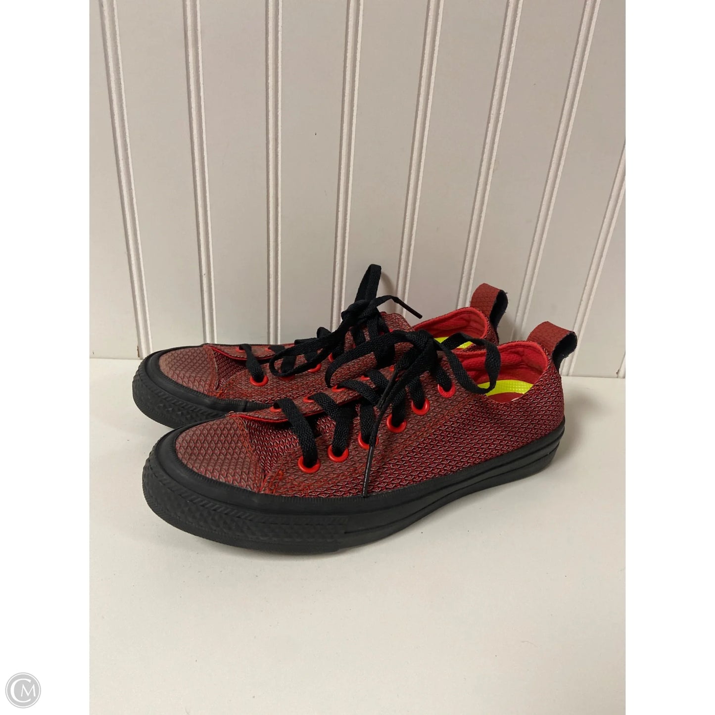Shoes Sneakers By Converse In Black & Red, Size: 7.5