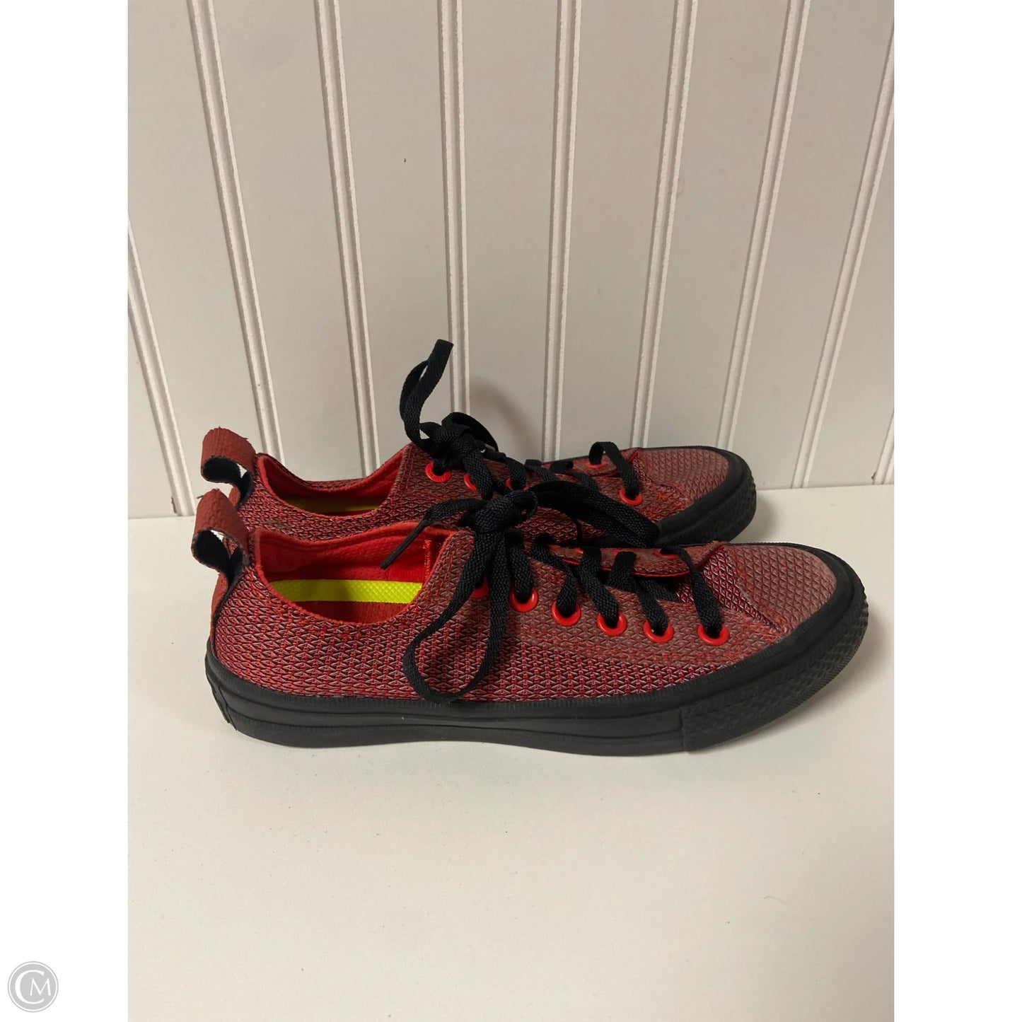 Shoes Sneakers By Converse In Black & Red, Size: 7.5