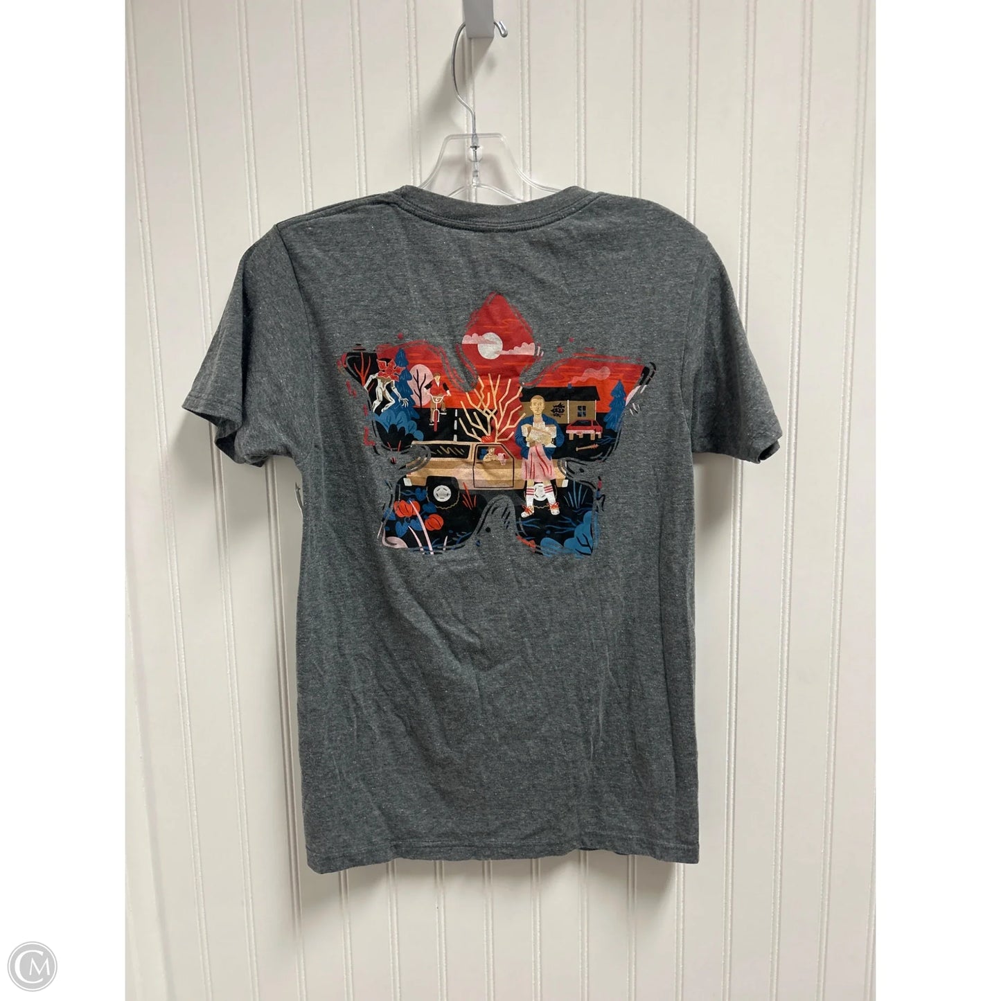 Top Short Sleeve Basic By Clothes Mentor In Grey, Size: S