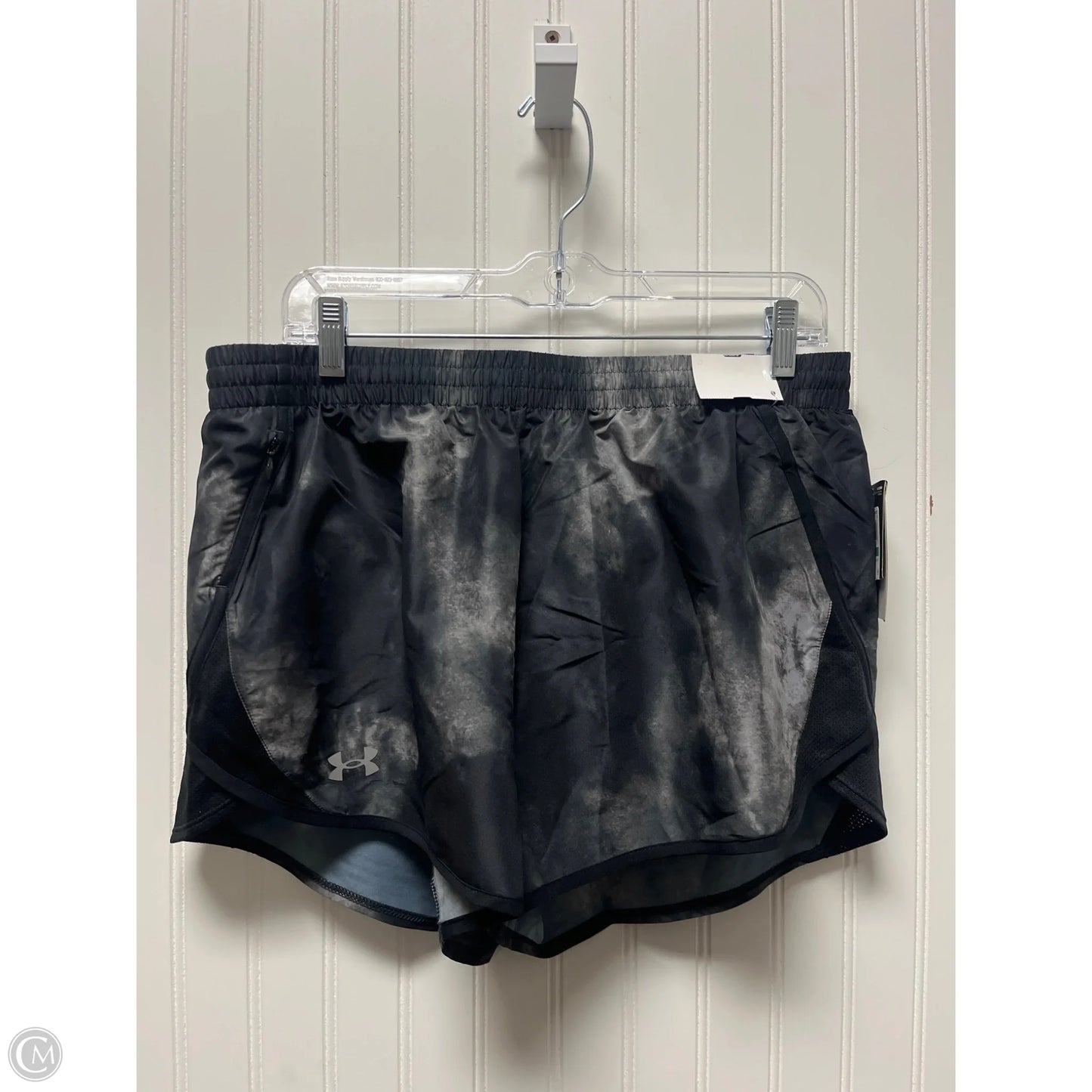 Athletic Shorts By Under Armour In Black & Grey, Size: L