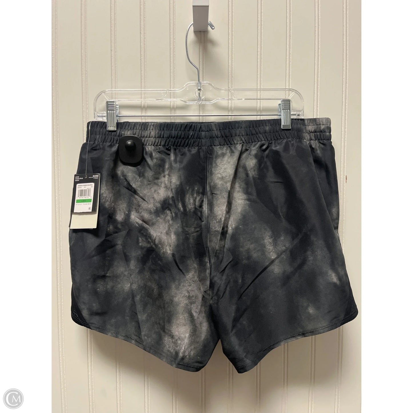 Athletic Shorts By Under Armour In Black & Grey, Size: L
