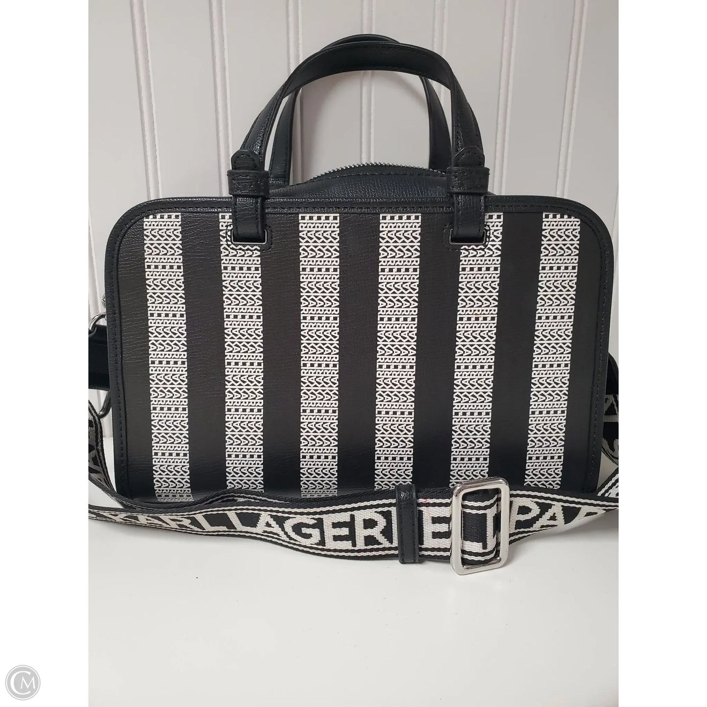 Crossbody Designer By Karl Lagerfeld, Size: Medium