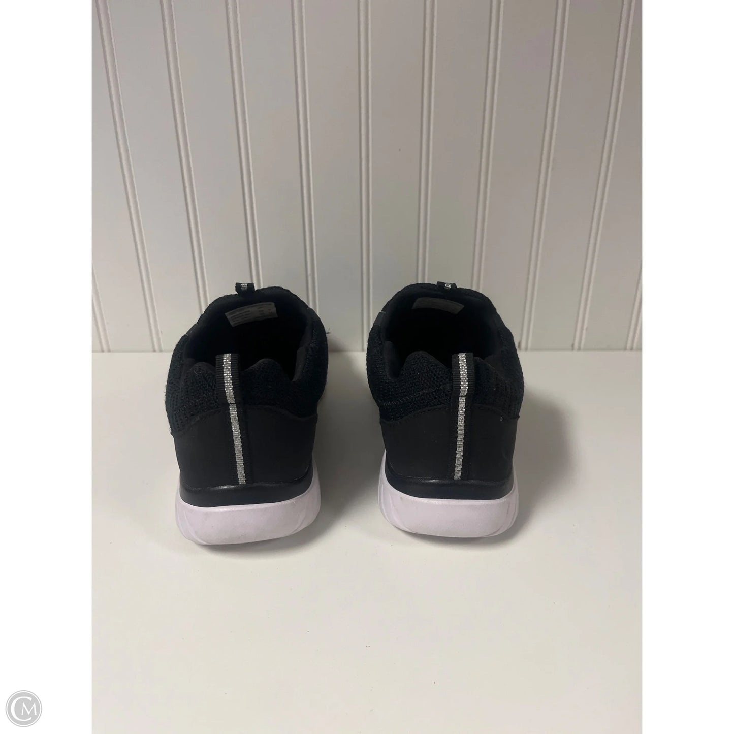 Shoes Sneakers By Skechers In Black, Size: 8.5