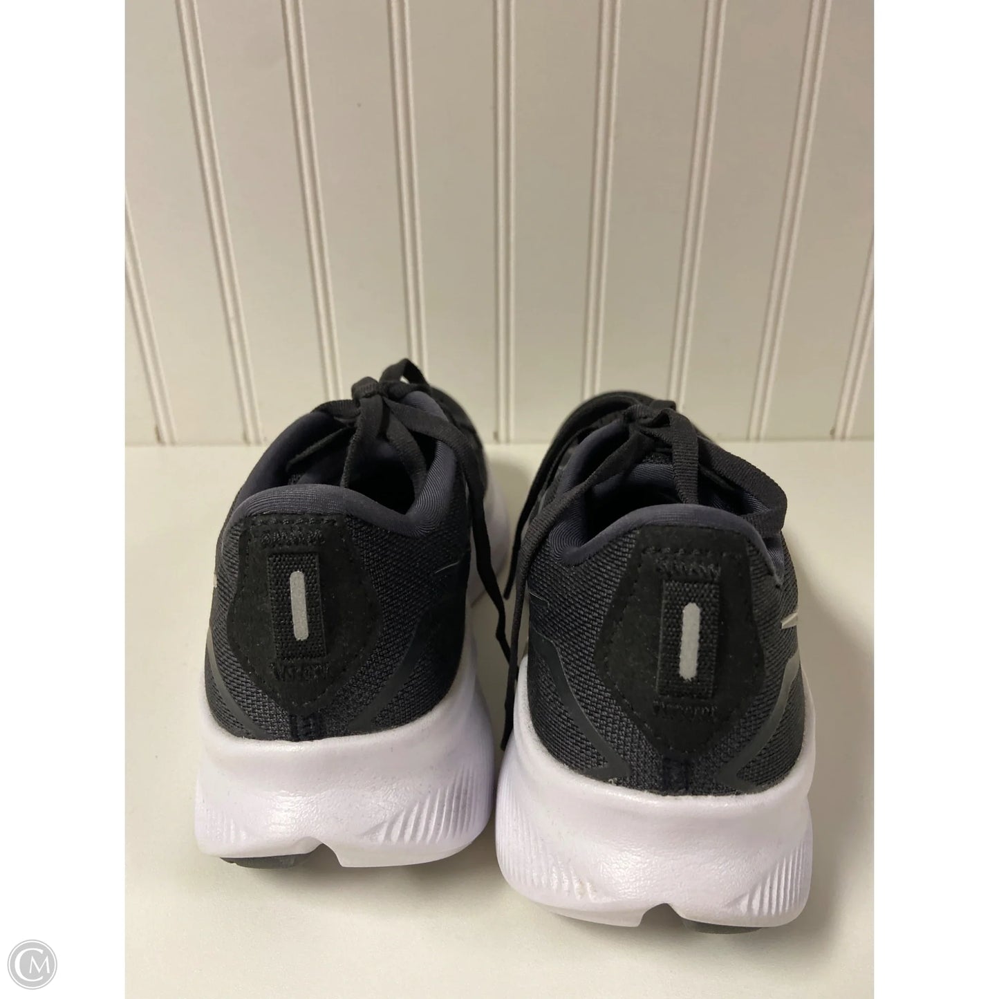 Shoes Athletic By Cmc In Black, Size: 6.5