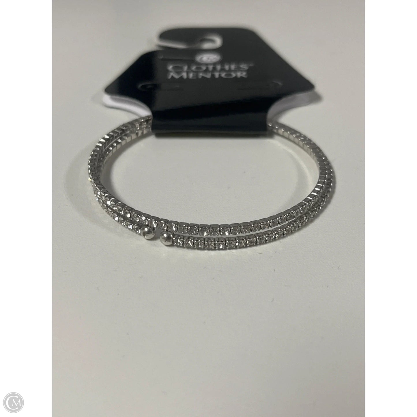 Bracelet Bangle By Clothes Mentor, Size: 1