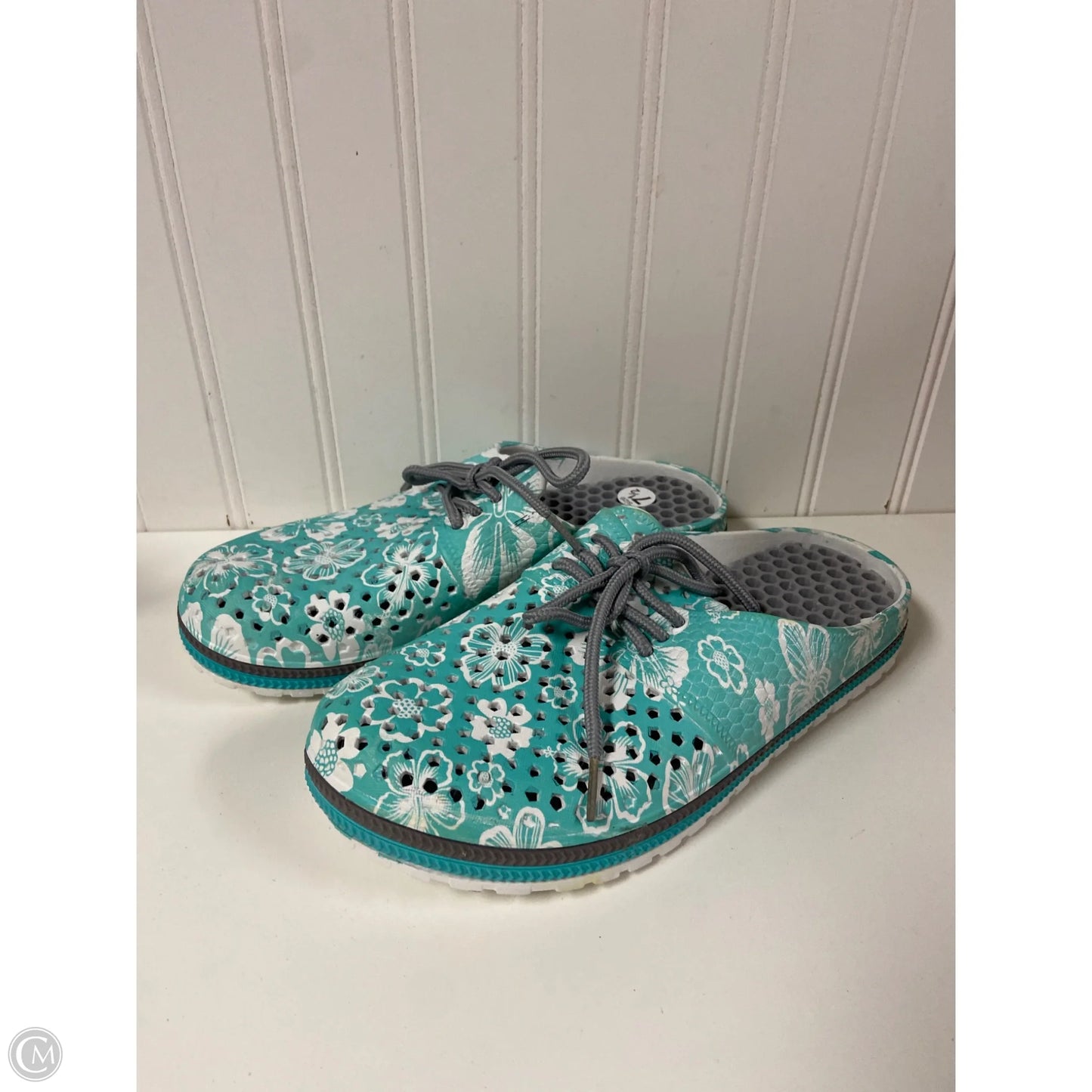 Shoes Flats By Clothes Mentor In Aqua, Size: 7.5