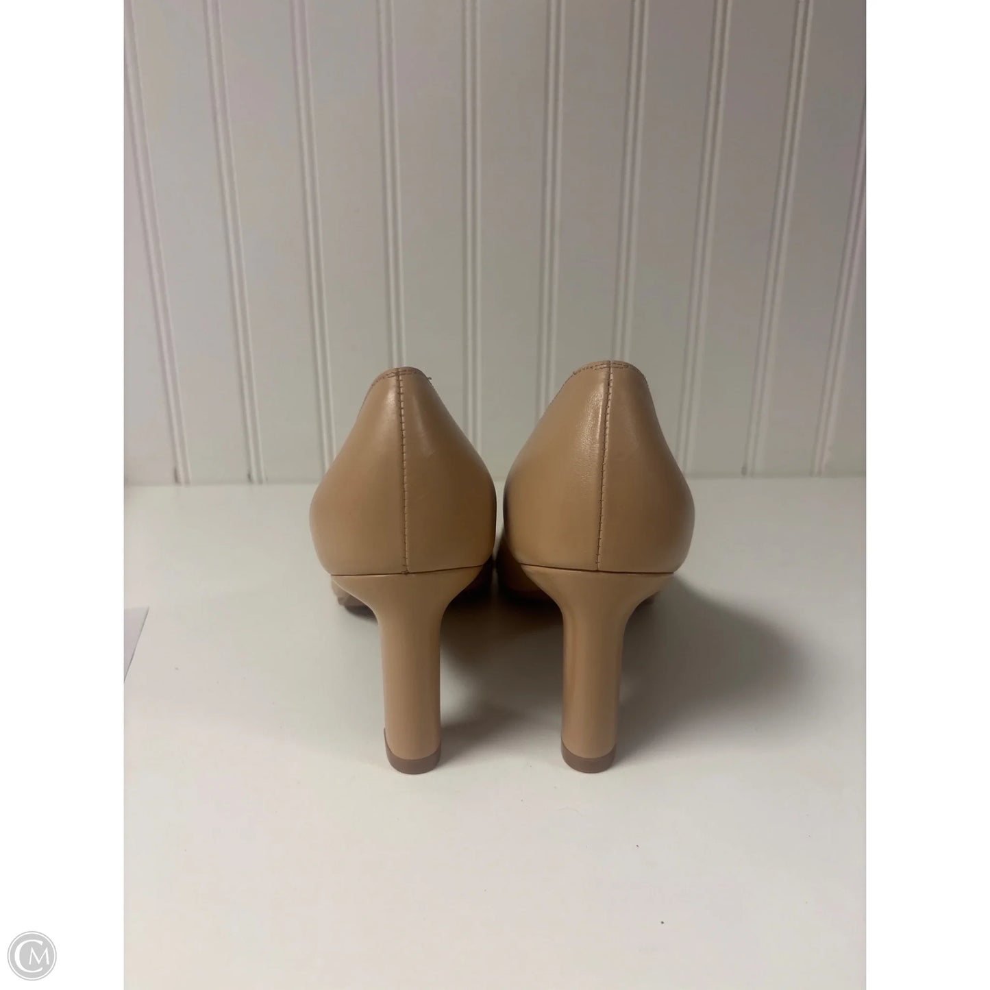 Shoes Designer By Stuart Weitzman In Beige, Size: 7