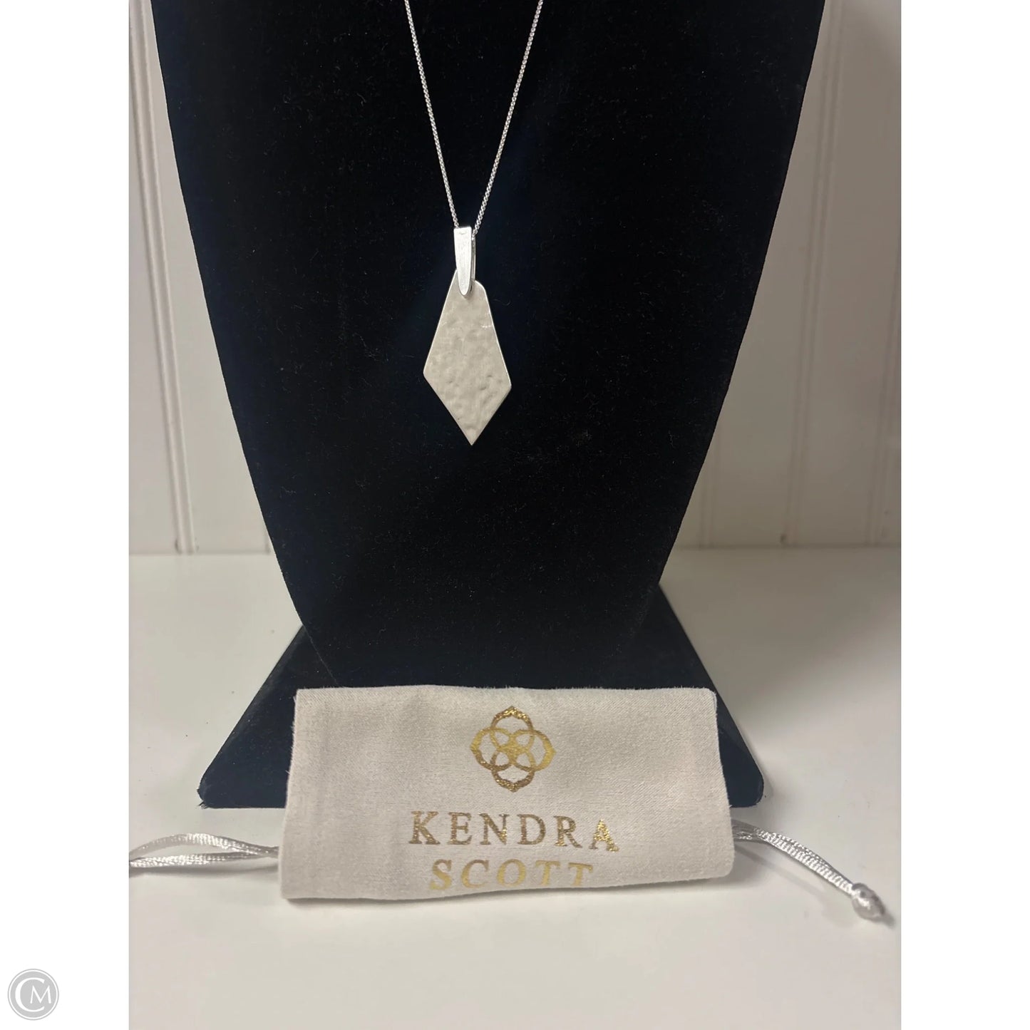 Necklace Pendant By Kendra Scott, Size: 1