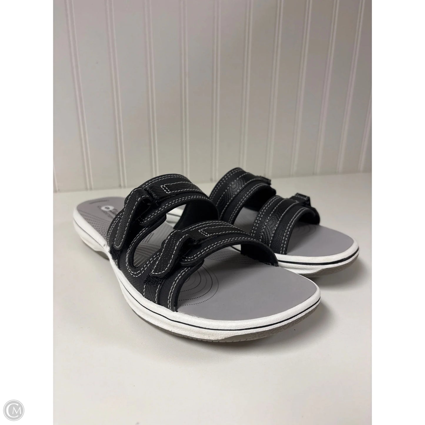 Sandals Flats By Clarks In Black, Size: 9