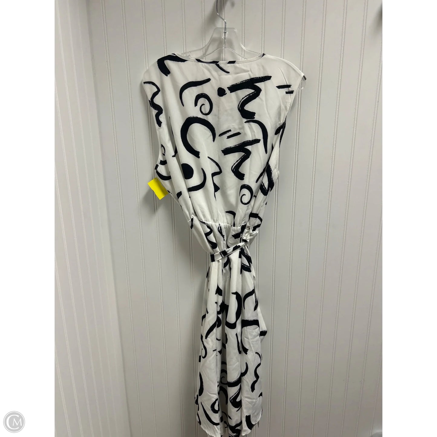 Dress Casual Short By Bloomchic In Black & White, Size: 2x