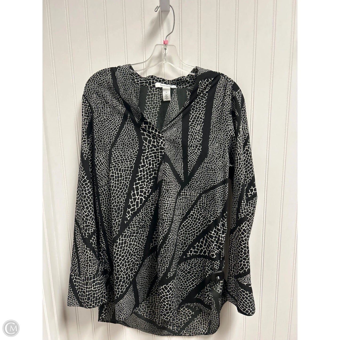 Top Long Sleeve By White House Black Market In Black & White, Size: L