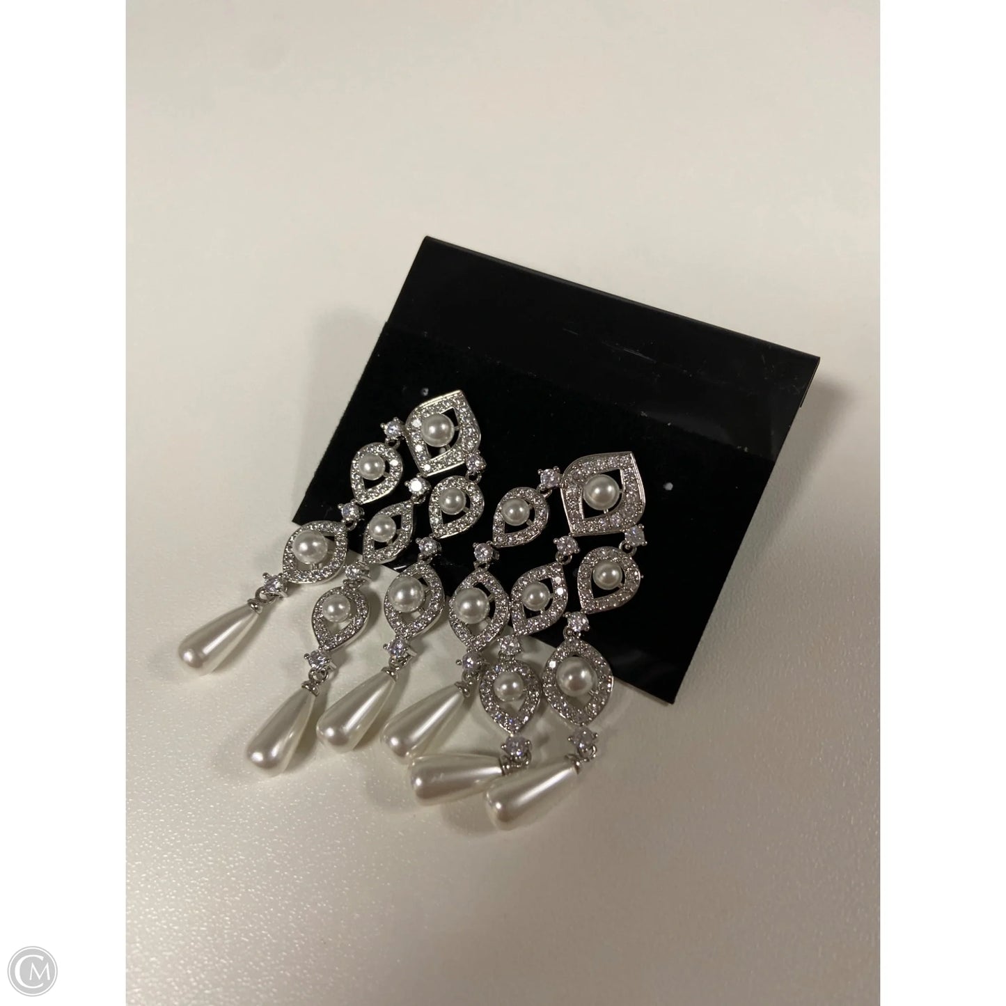 Earrings Statement By Clothes Mentor, Size: 1