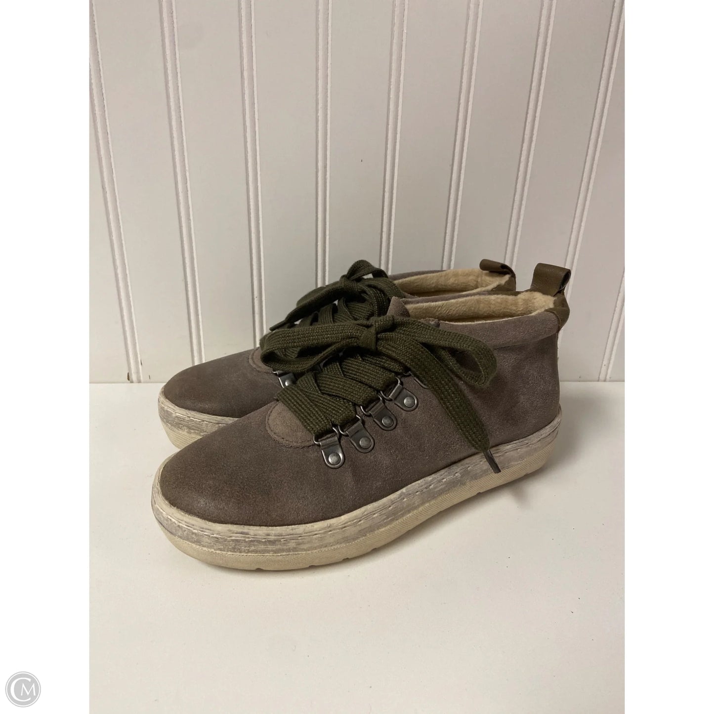 Shoes Sneakers By Cmc In Grey, Size: 7