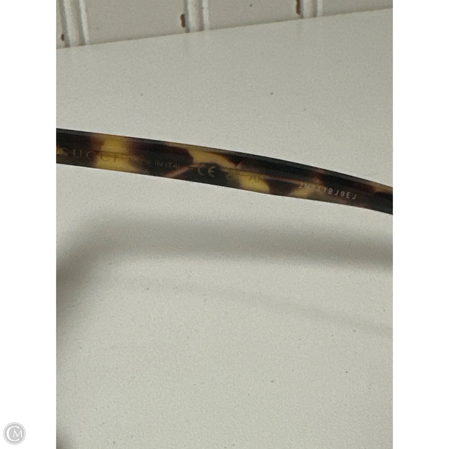 Sunglasses Luxury Designer By Gucci, Size: Medium