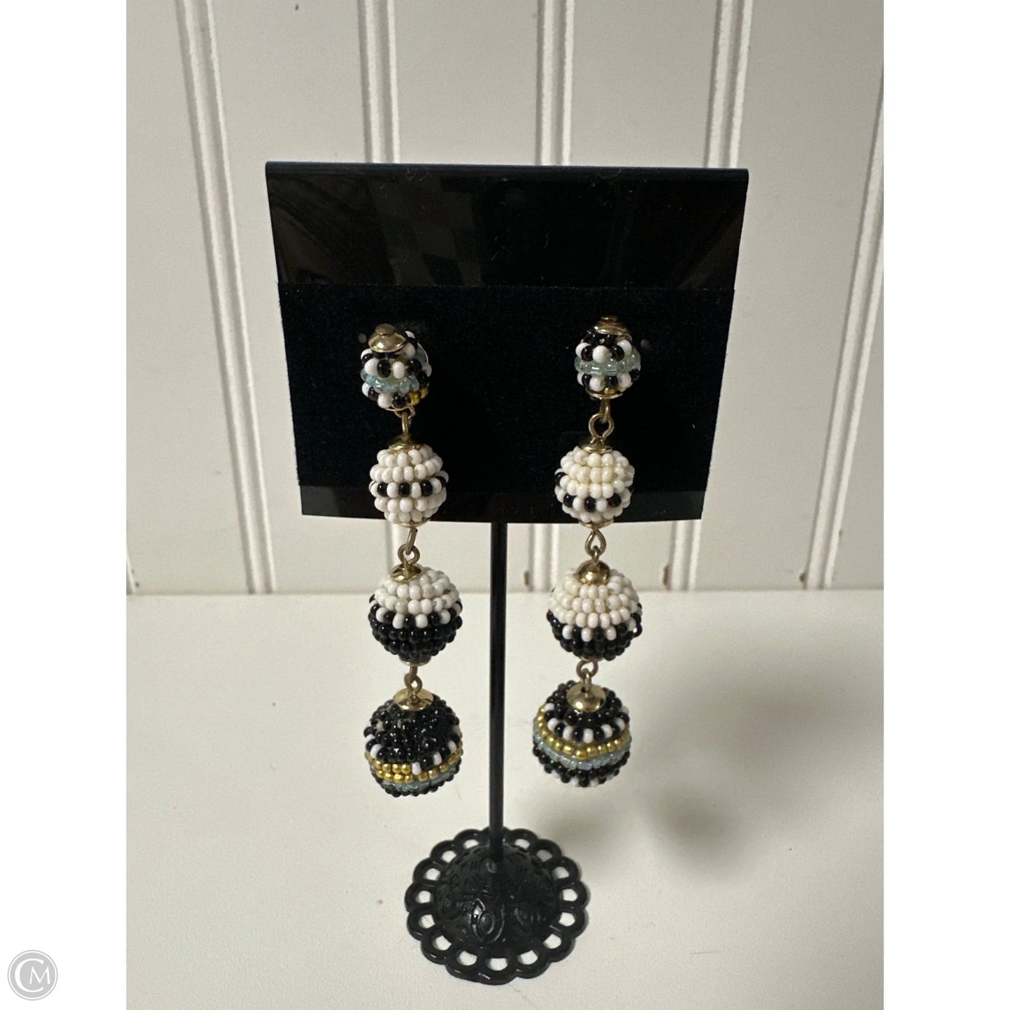 Earrings Dangle/drop By Clothes Mentor, Size: 1