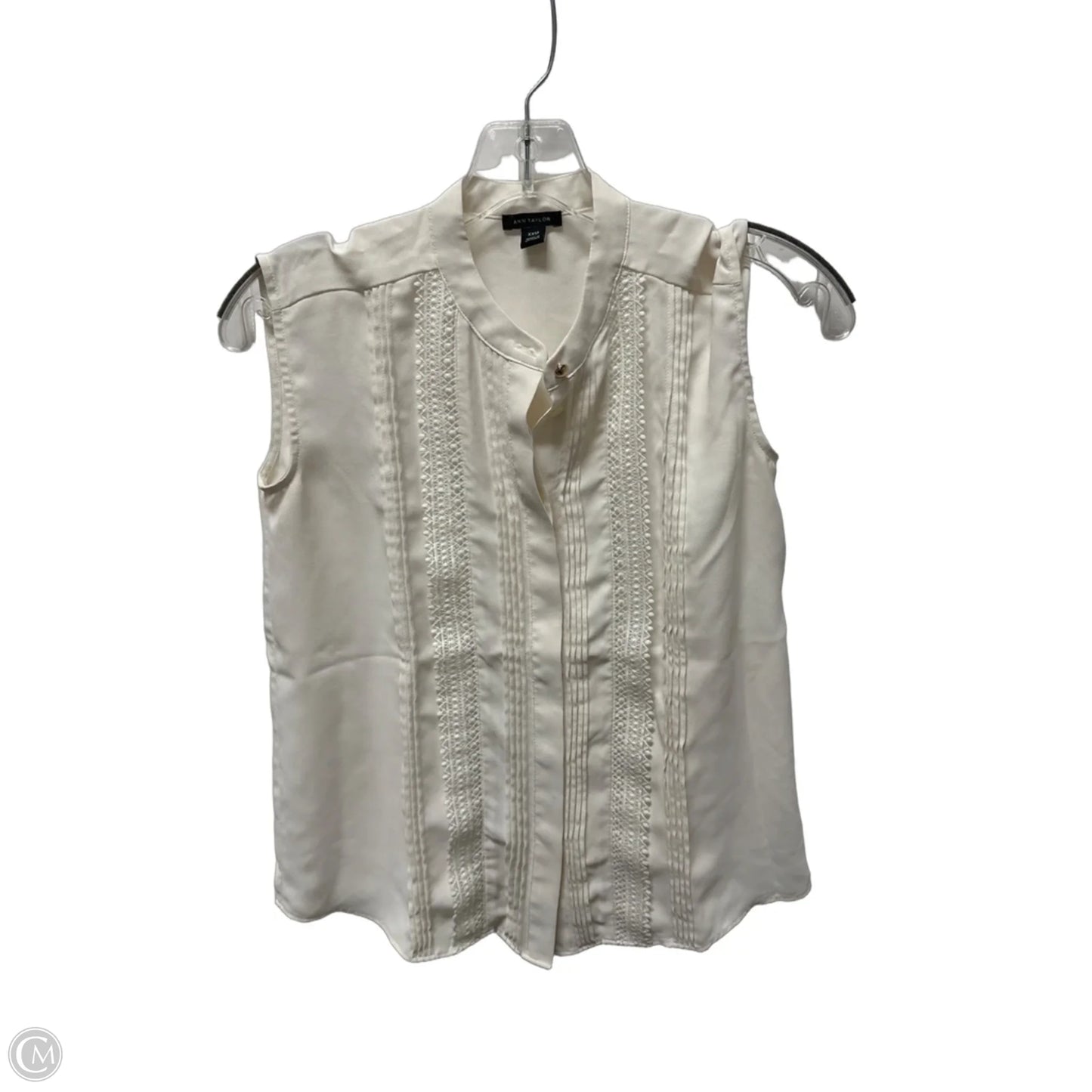 Top Sleeveless By Ann Taylor In Cream, Size: Xsp