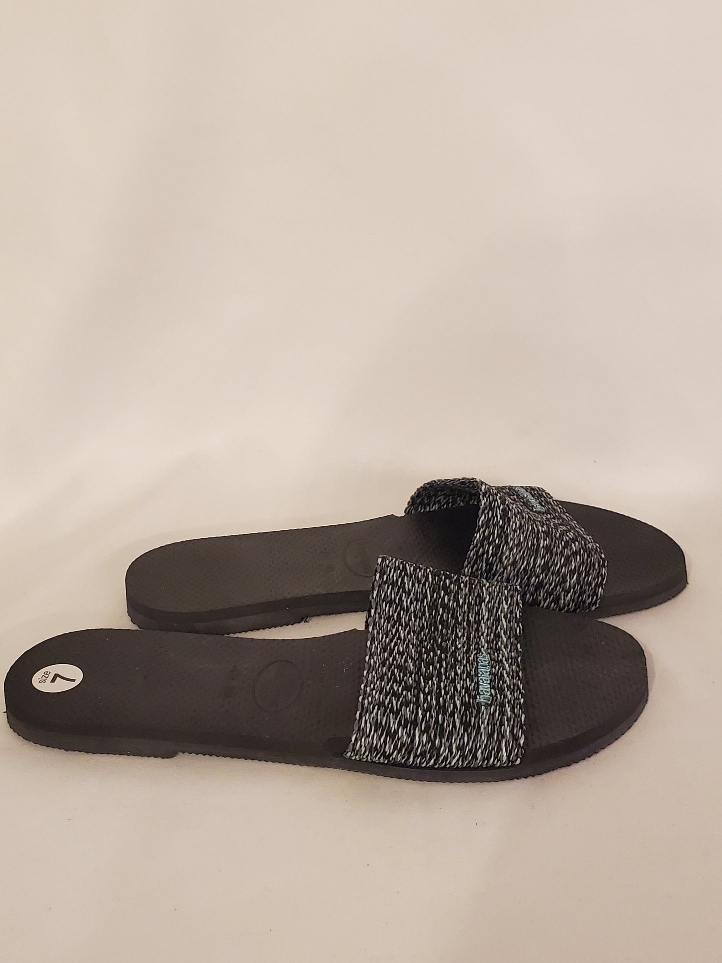 Sandals Flats By Havaianas Size: 7