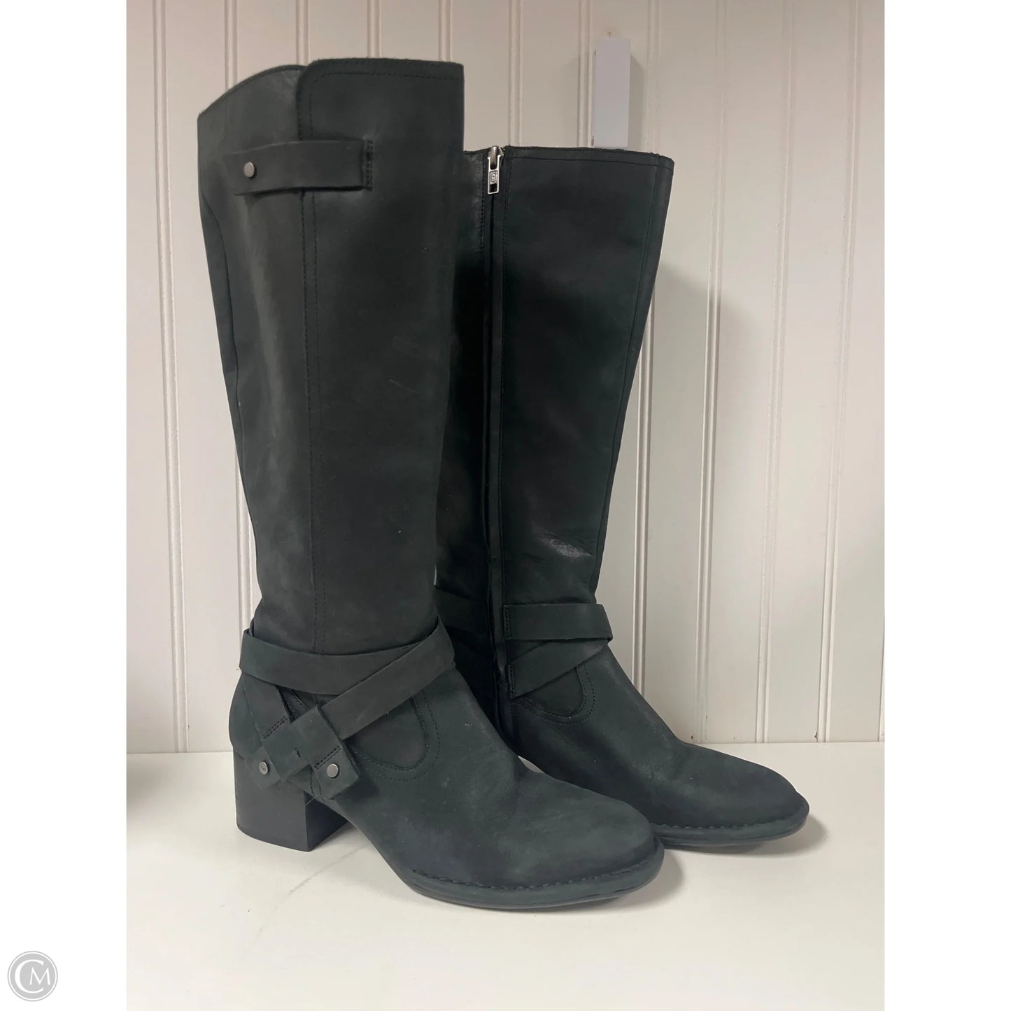 Boots Designer By Ugg In Grey, Size: 9