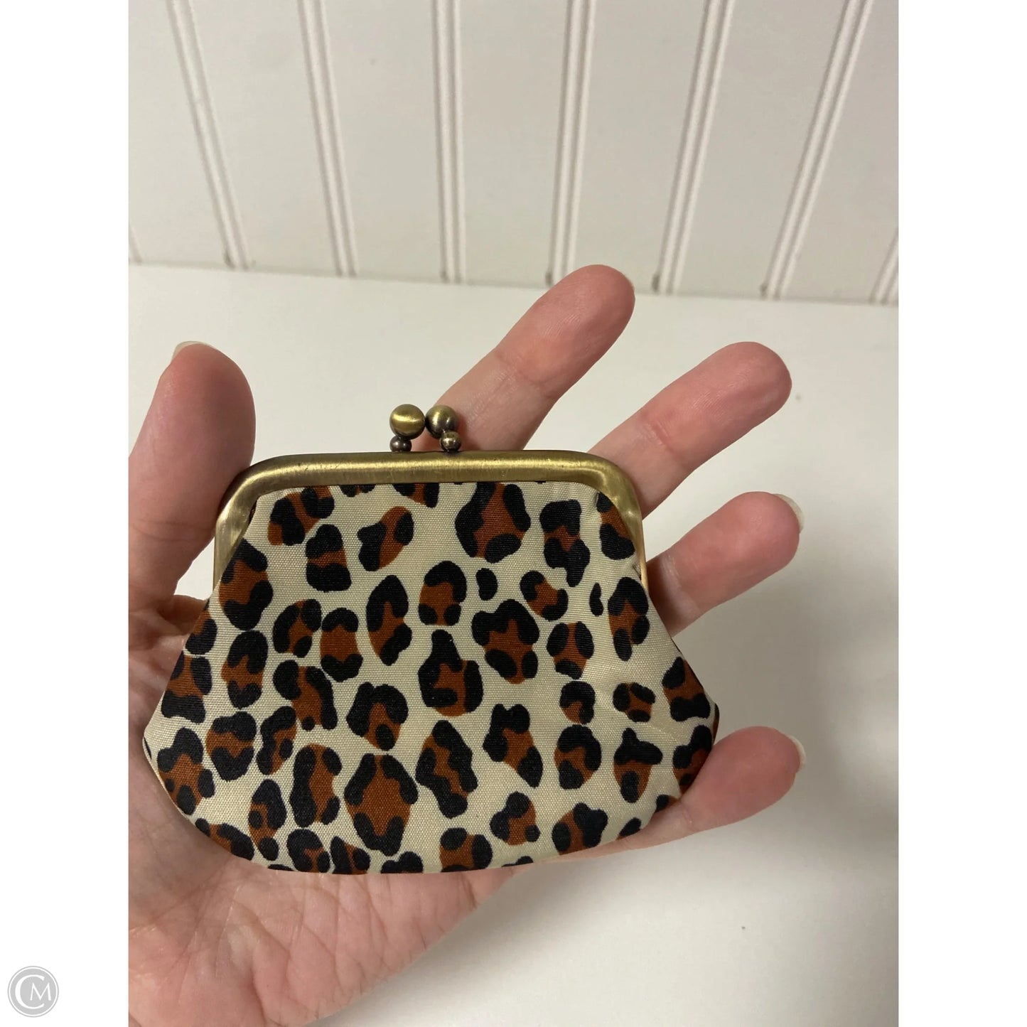 Coin Purse By Clothes Mentor, Size: Small