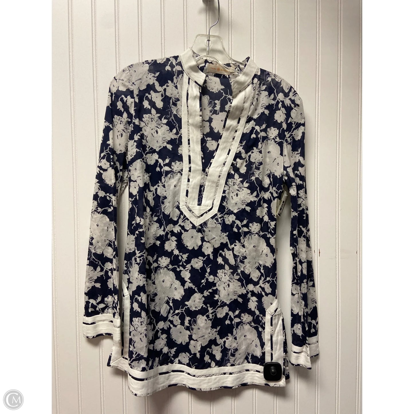 Top Long Sleeve Designer By Tory Burch In Blue & White, Size: S