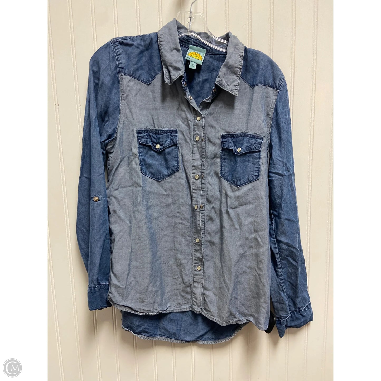 Top Long Sleeve By C And C In Blue Denim, Size: M