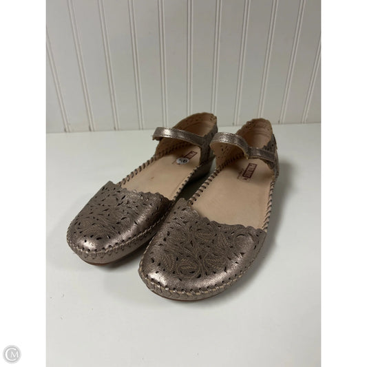 Shoes Flats By Pikolinos In Gold, Size: 8.5
