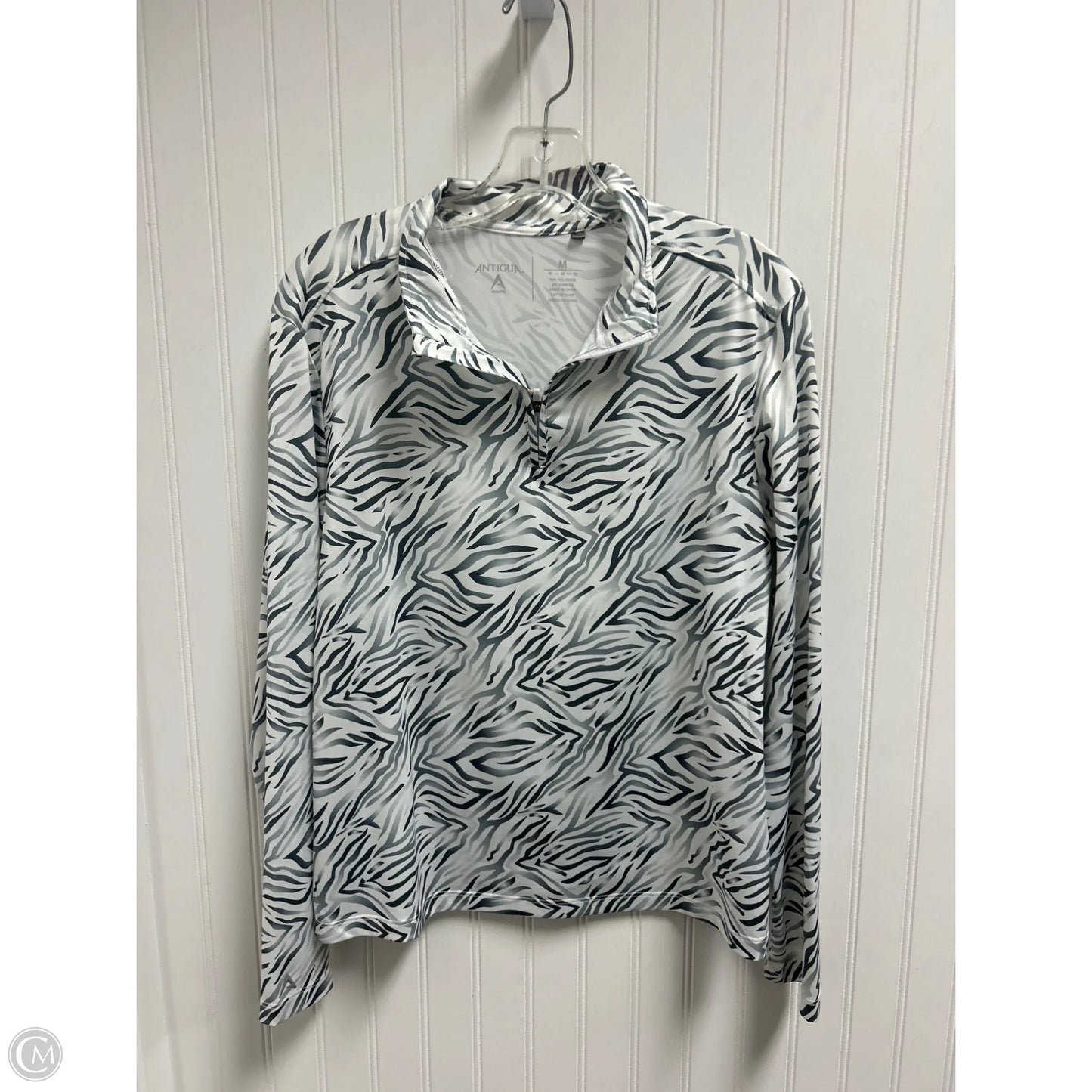 Athletic Top Long Sleeve Collar By Antigua In Grey & White, Size: M