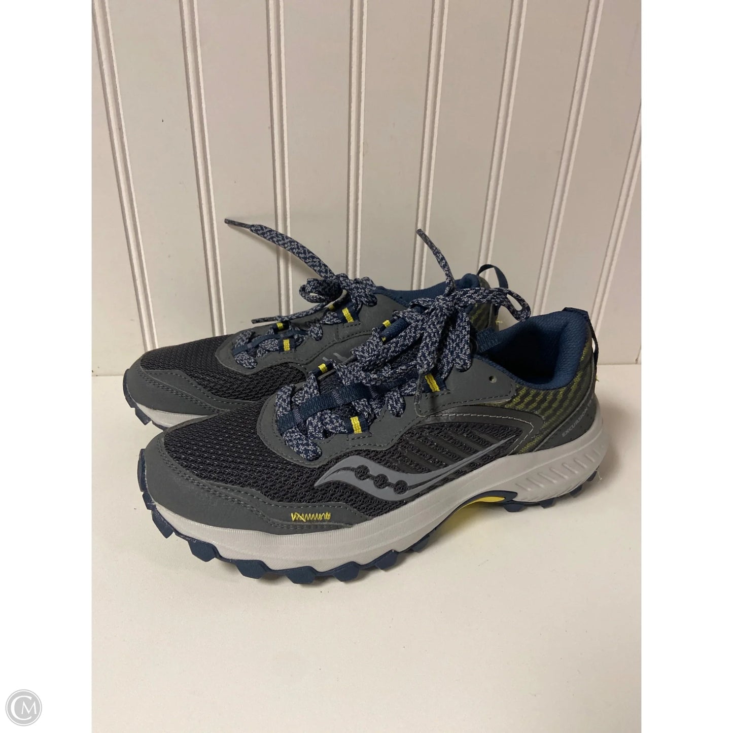 Shoes Athletic By Sacouny In Grey, Size: 7