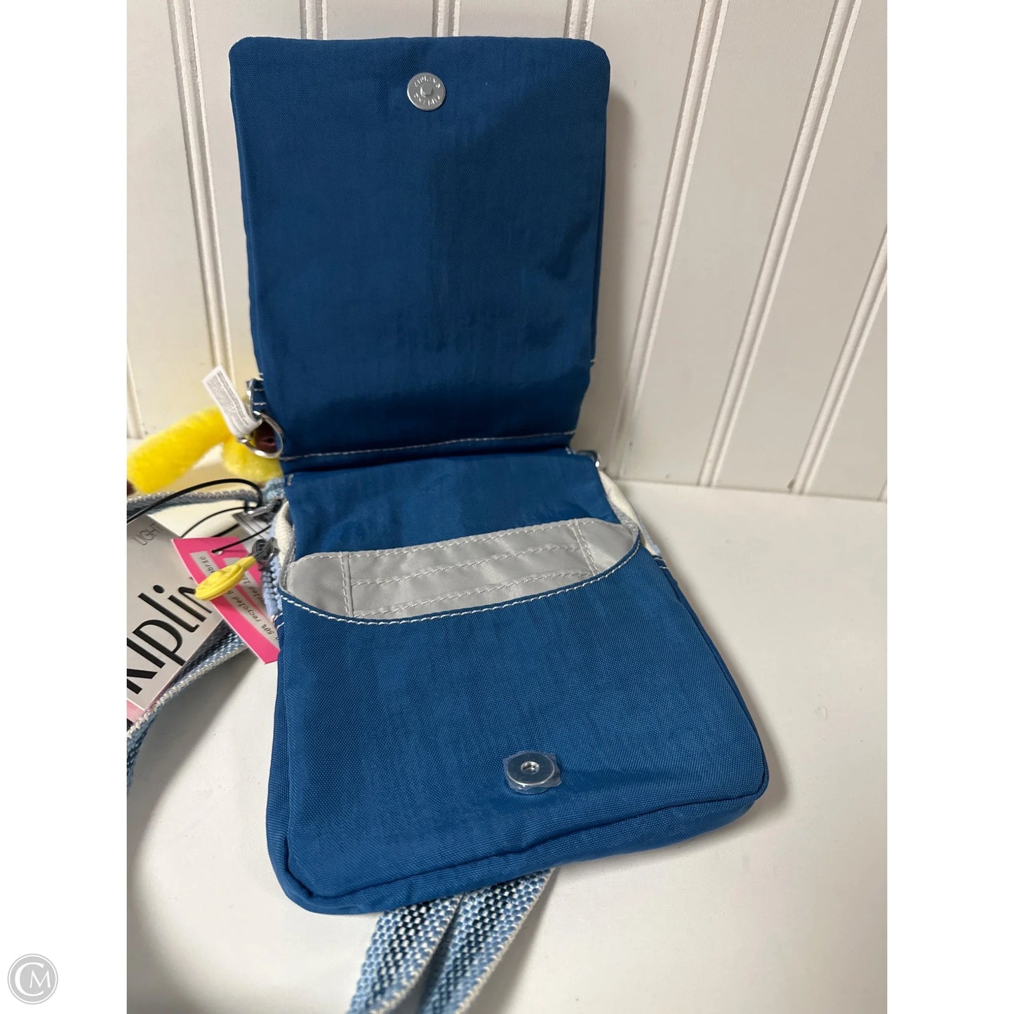 Handbag By Kipling, Size: Small