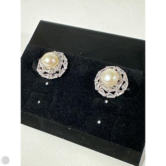 Earrings Stud By Clothes Mentor, Size: 1