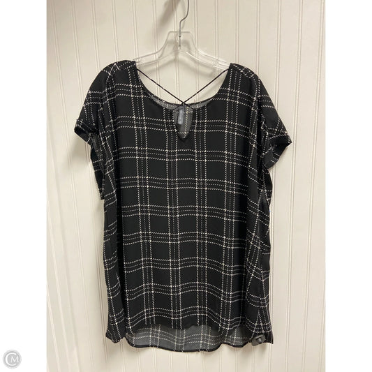 Top Short Sleeve By Massini In Black & White, Size: 2x