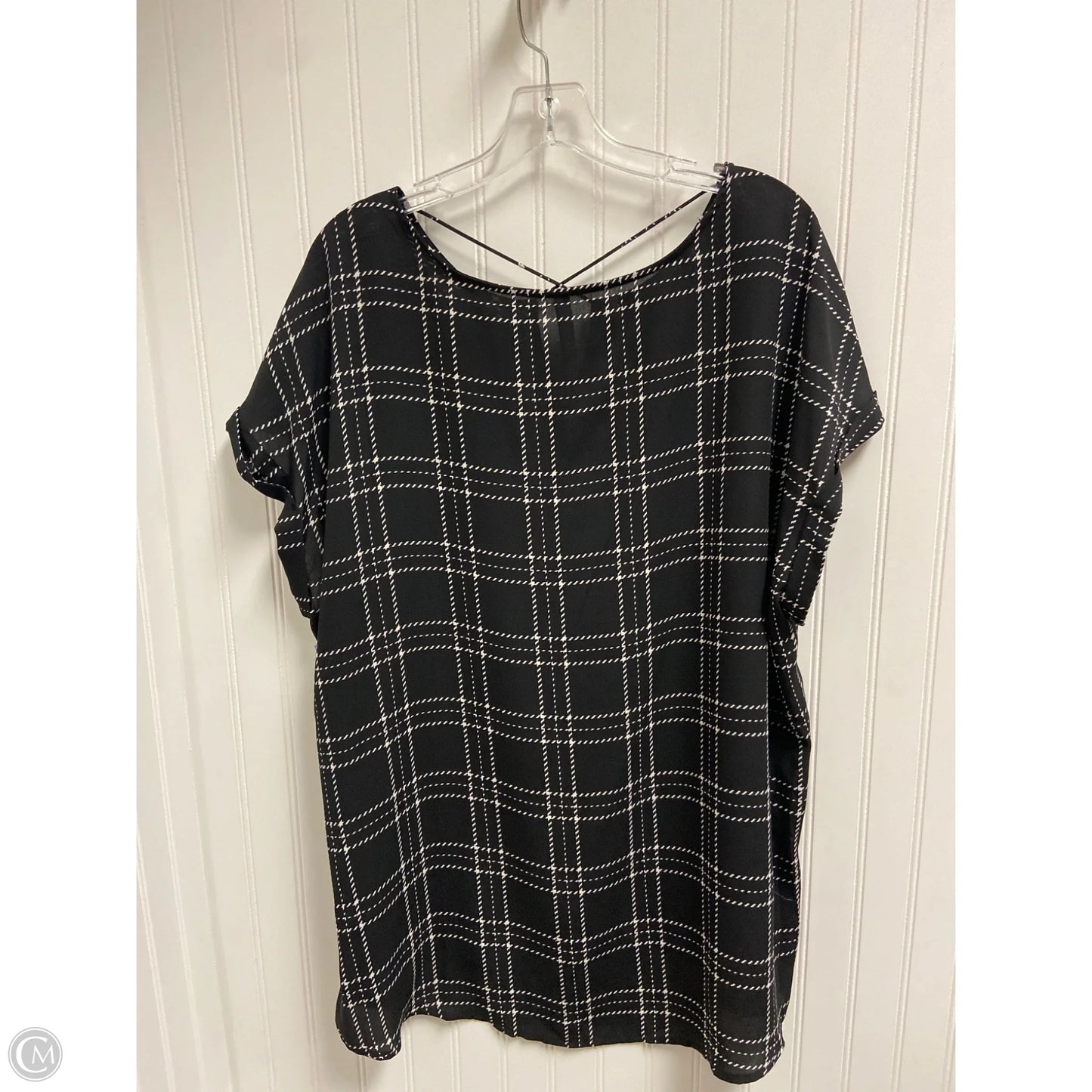 Top Short Sleeve By Massini In Black & White, Size: 2x