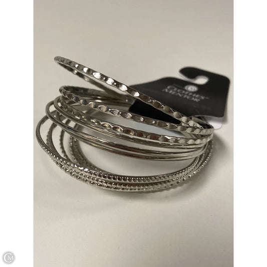 Bracelet Bangle By Clothes Mentor, Size: 10