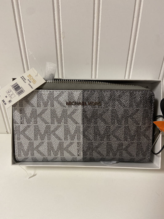 Wallet Designer By Michael Kors  Size: Medium