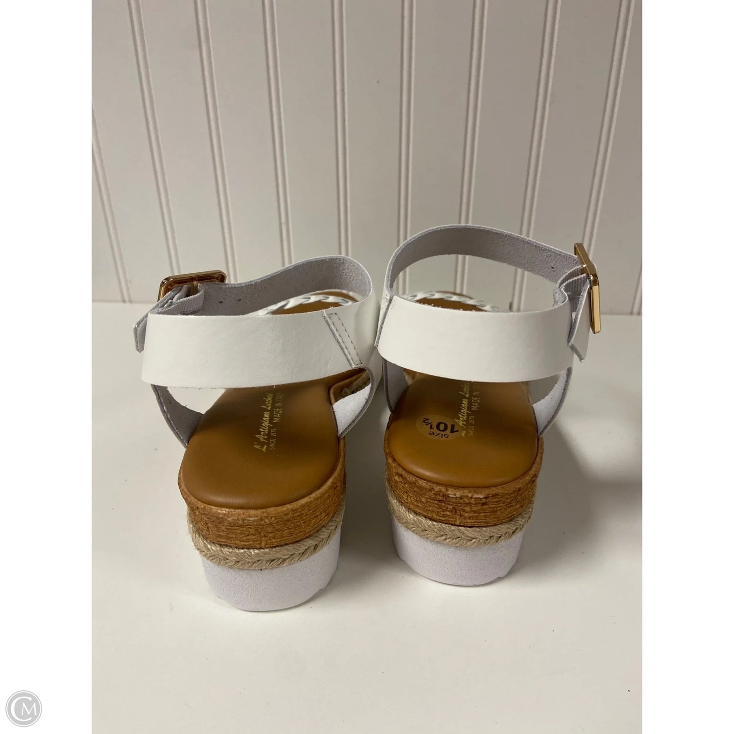 Sandals Flats By Clothes Mentor In White, Size: 10.5