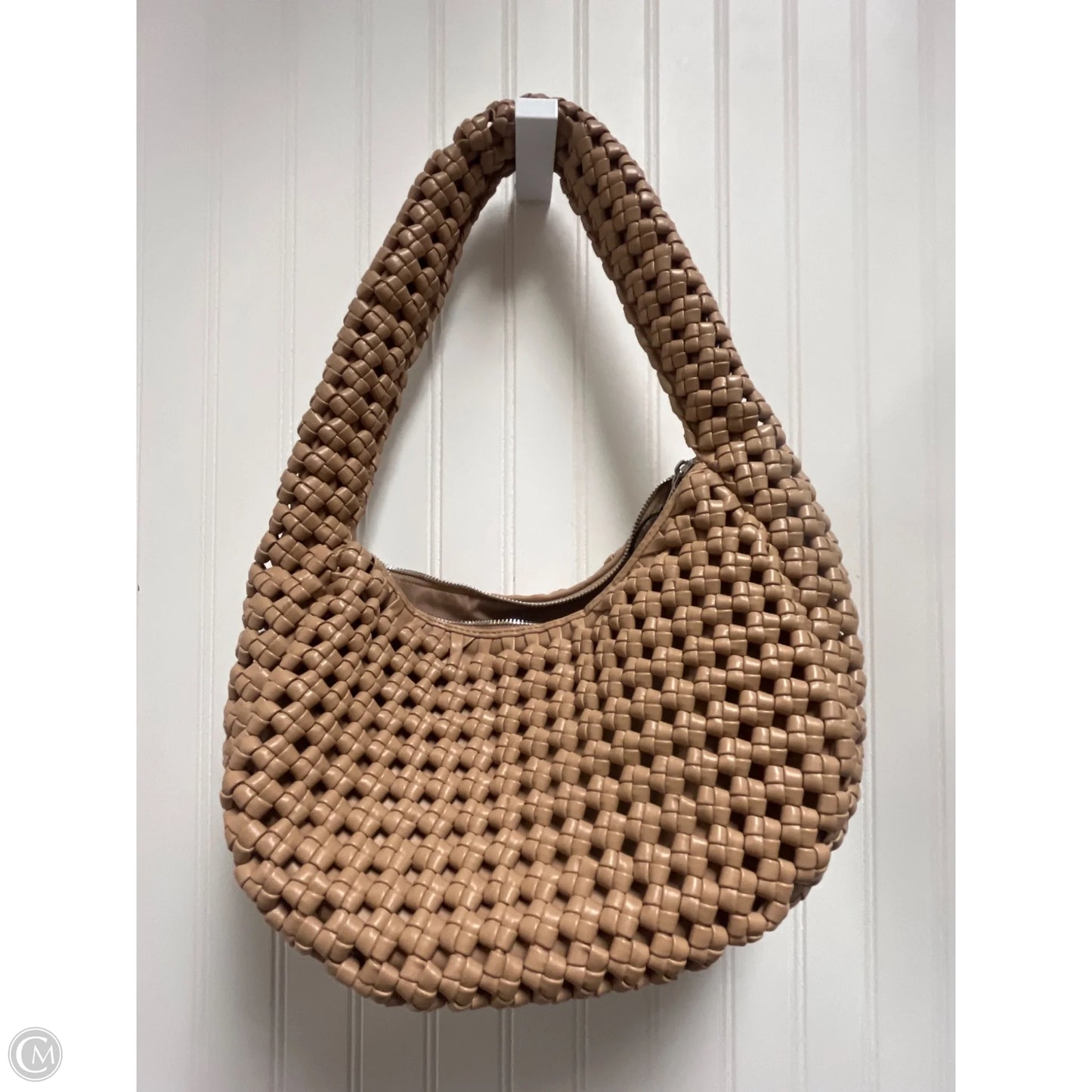 Handbag By Clothes Mentor, Size: Medium