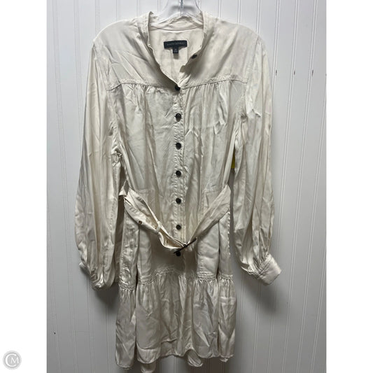 Dress Casual Short By Banana Republic In Ivory, Size: M