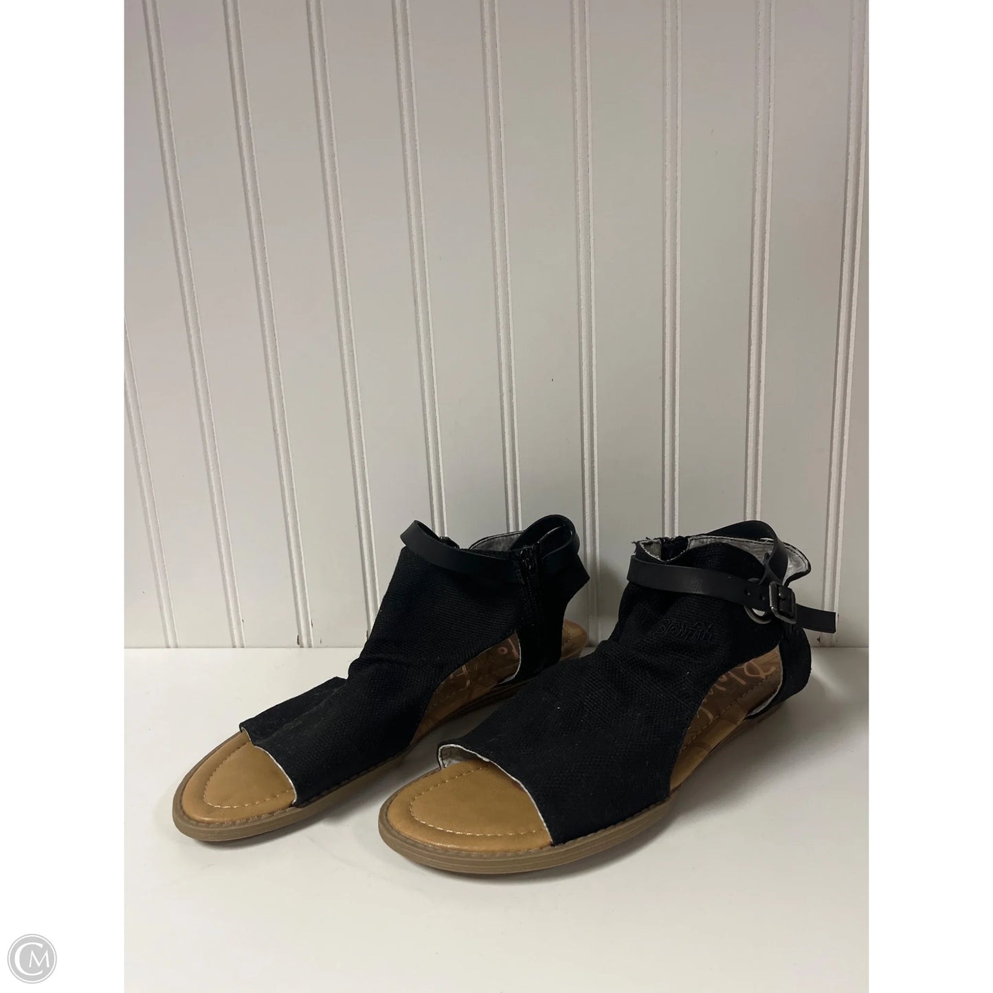 Sandals Flats By Blowfish In Black, Size: 8.5