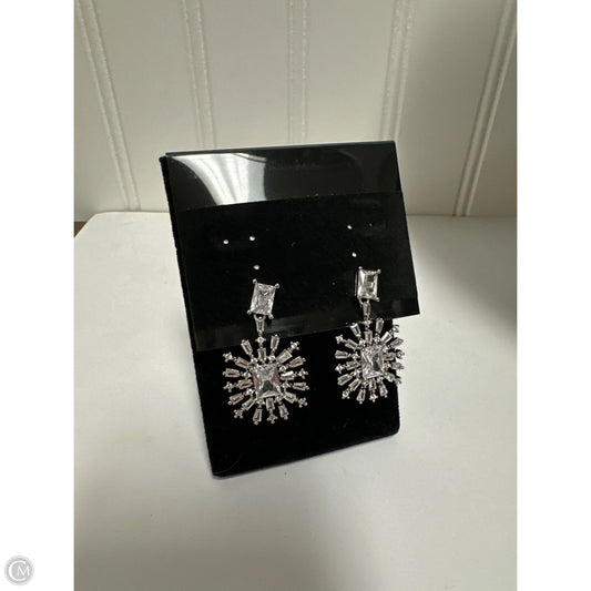 Earrings Dangle/drop By Clothes Mentor