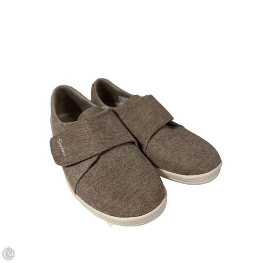 Shoes Sneakers By Skechers In Taupe, Size: 6