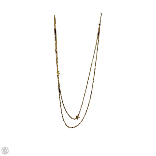 Necklace Layered By Clothes Mentor