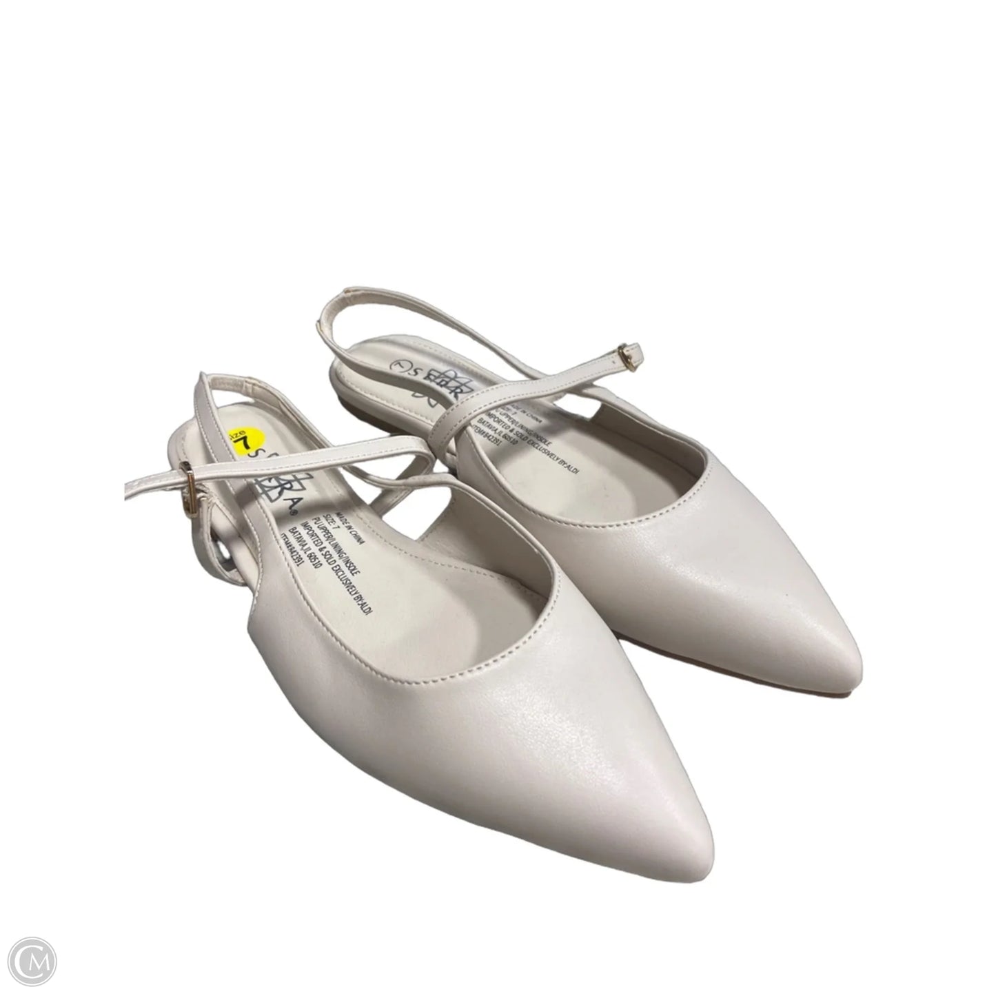 Shoes Flats By Serra In Cream, Size: 7
