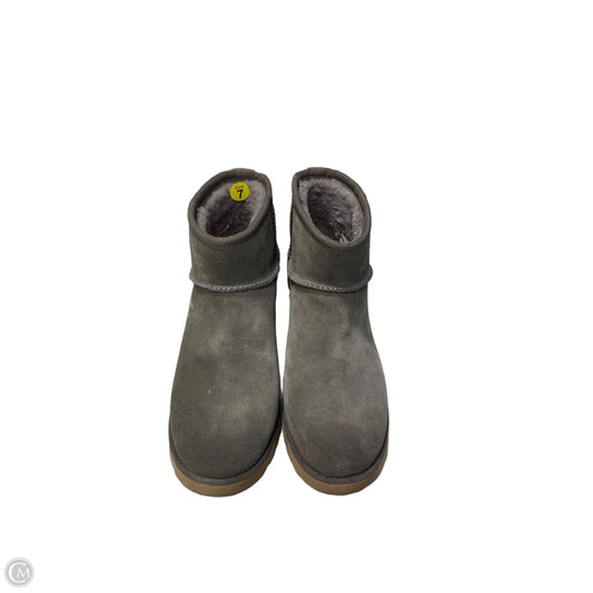 Boots Designer By Ugg In Grey, Size: 7