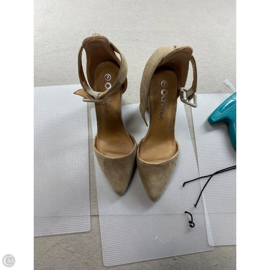 Shoes Heels Block By Clothes Mentor In Taupe, Size: 7